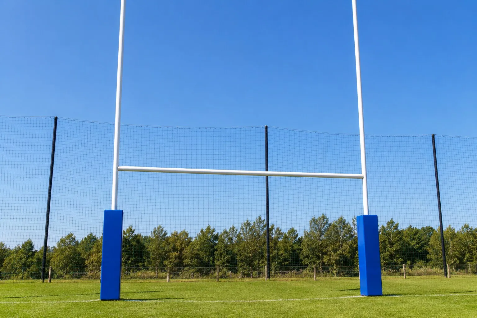 Rugby Posts, Pads & Kicking Nets